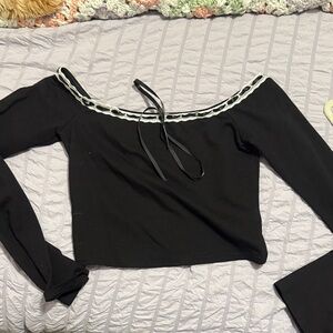 Edikted Black Off-Shoulder Blouse with White Trim